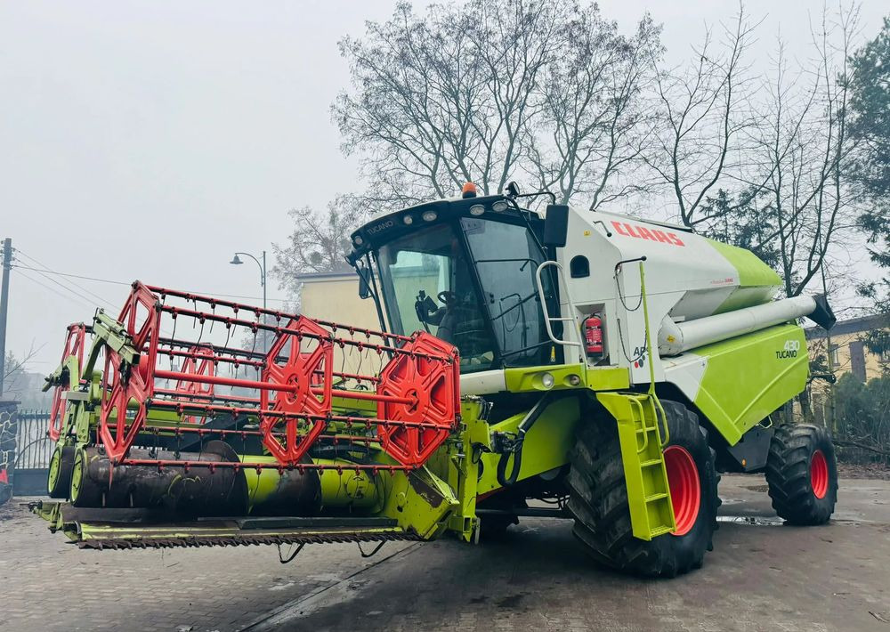 Claas TUCANO 430 APS - Combine harvester: picture 3 Claas TUCANO 430 APS - Combine harvester: picture 3