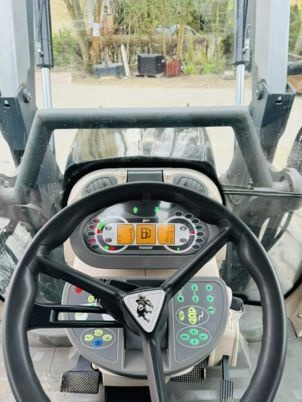 Fendt 828 VARIO PROFI PLUS - Farm tractor: picture 2 Fendt 828 VARIO PROFI PLUS - Farm tractor: picture 2