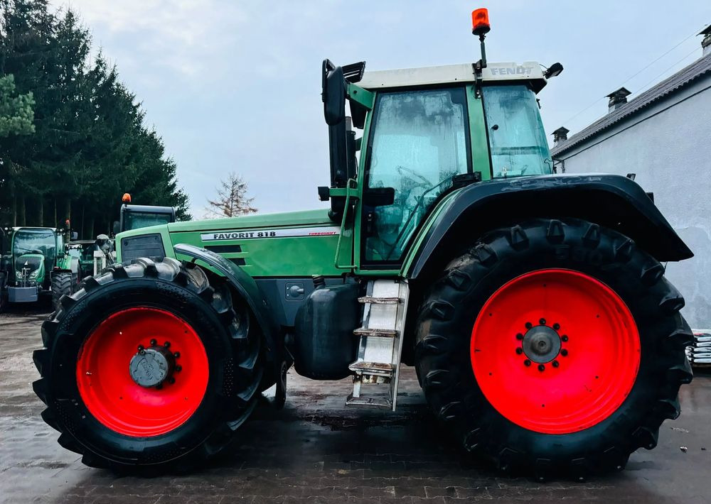Fendt Favorit 818 - Farm tractor: picture 2 Fendt Favorit 818 - Farm tractor: picture 2