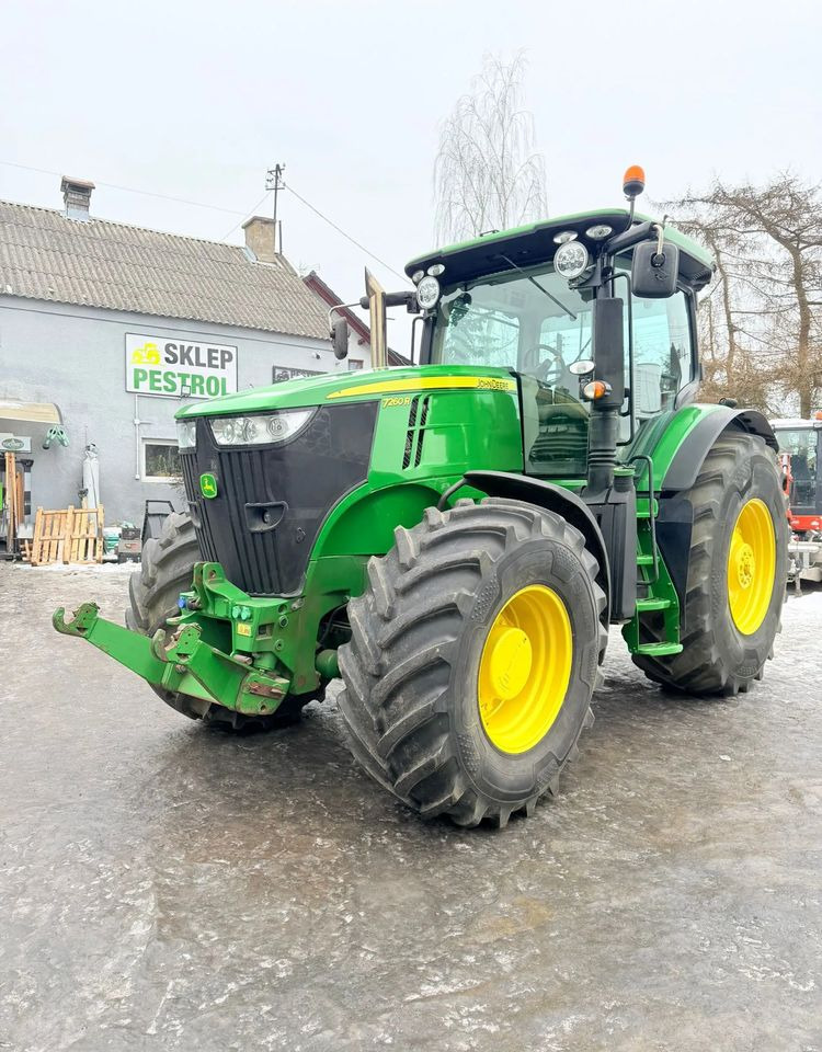 John Deere 7260R - Farm tractor: picture 1 John Deere 7260R - Farm tractor: picture 1