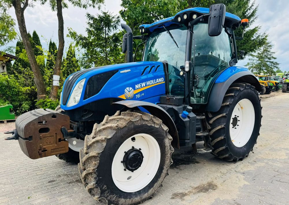 New Holland T6.175 AUTOCOMMAND - Farm tractor: picture 5 New Holland T6.175 AUTOCOMMAND - Farm tractor: picture 5