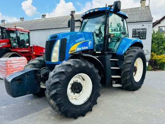 New Holland T8020 - Farm tractor: picture 1 New Holland T8020 - Farm tractor: picture 1