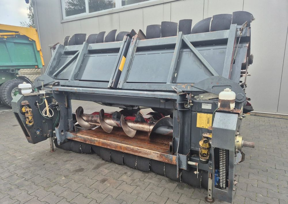 Dominoni SL968 - Maize harvester: picture 5 Dominoni SL968 - Maize harvester: picture 5