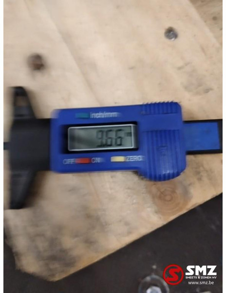 Tire for Truck Bridgestone Occ vrachtwagenband Bridgestone Duravis 315/80R22.: picture 8 Tire for Truck Bridgestone Occ vrachtwagenband Bridgestone Duravis 315/80R22.: picture 8