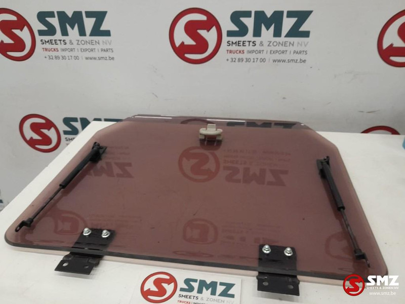 Caterpillar Hatch roof Caterpillar - Window and parts for Material handling equipment: picture 2 Caterpillar Hatch roof Caterpillar - Window and parts for Material handling equipment: picture 2