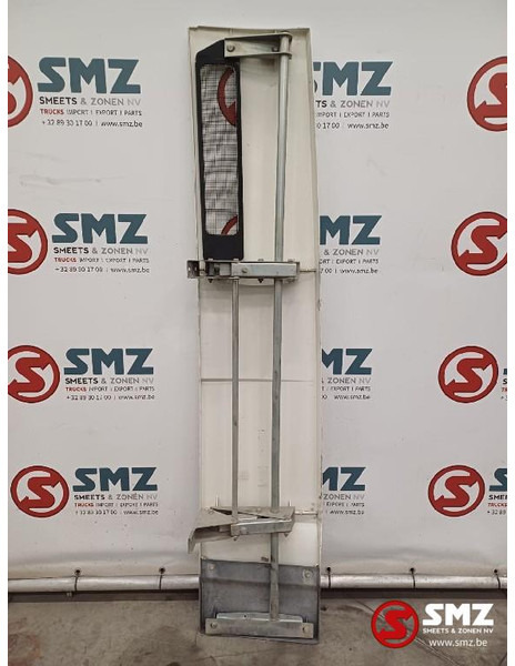 DAF Occ cabinespoiler rechts DAF - Aerodynamics/ Spoiler for Truck: picture 2 DAF Occ cabinespoiler rechts DAF - Aerodynamics/ Spoiler for Truck: picture 2