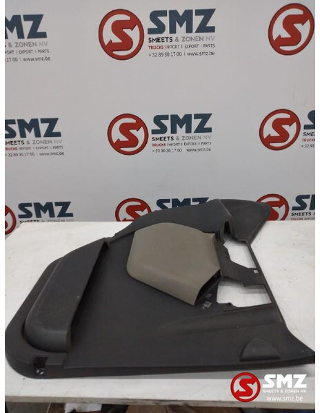 DAF Occ deurpaneel rechts DAF LF 1703751 5010609303 82 - Door and parts for Truck: picture 1 DAF Occ deurpaneel rechts DAF LF 1703751 5010609303 82 - Door and parts for Truck: picture 1