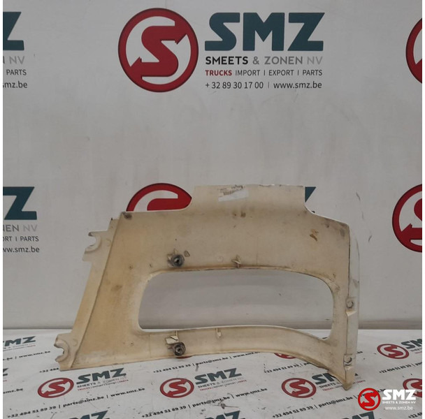 DAF Occ koplampkap rechts DAF - Headlight for Truck: picture 2 DAF Occ koplampkap rechts DAF - Headlight for Truck: picture 2