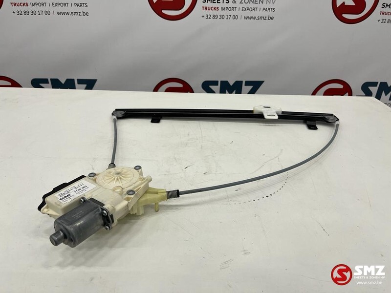 DAF Raambediening rechts DAF 2148562 - Window lift motor for Truck: picture 1 DAF Raambediening rechts DAF 2148562 - Window lift motor for Truck: picture 1