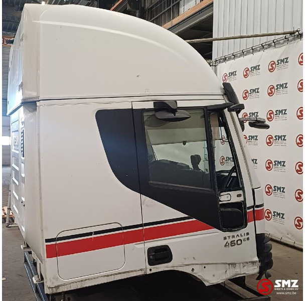 Iveco Occ cabine compleet Stralis Hi-Way Iveco - Cab and interior for Truck: picture 4 Iveco Occ cabine compleet Stralis Hi-Way Iveco - Cab and interior for Truck: picture 4