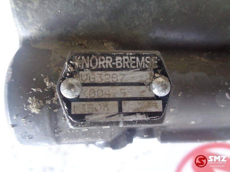 KNORR BREMSE Occ knor bremse koppelingspomp vg3287 - Clutch cylinder for Truck: picture 2 KNORR BREMSE Occ knor bremse koppelingspomp vg3287 - Clutch cylinder for Truck: picture 2