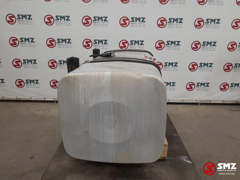 MAN Occ brandstoftank 600L + steunen MAN - Fuel tank for Truck: picture 4 MAN Occ brandstoftank 600L + steunen MAN - Fuel tank for Truck: picture 4