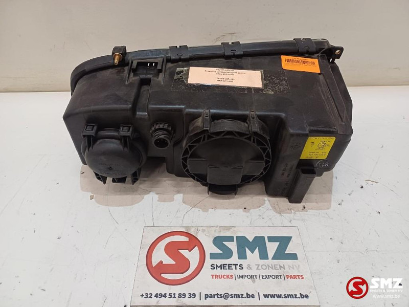 Mercedes-Benz Koplamp rechts Mercedes - Headlight for Truck: picture 2 Mercedes-Benz Koplamp rechts Mercedes - Headlight for Truck: picture 2