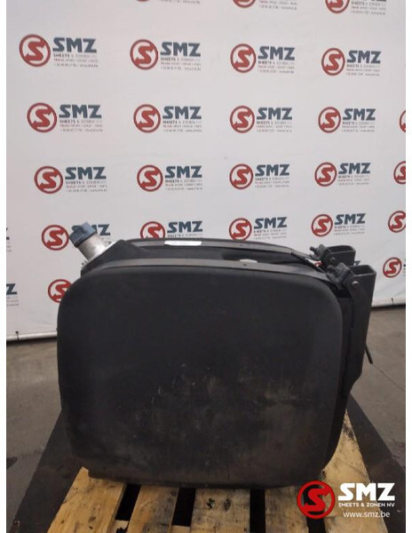 Mercedes-Benz Occ AdBluetank 95L Mercedes Actros MP3 A9304701415 - Fuel processing/ Fuel delivery for Truck: picture 3 Mercedes-Benz Occ AdBluetank 95L Mercedes Actros MP3 A9304701415 - Fuel processing/ Fuel delivery for Truck: picture 3
