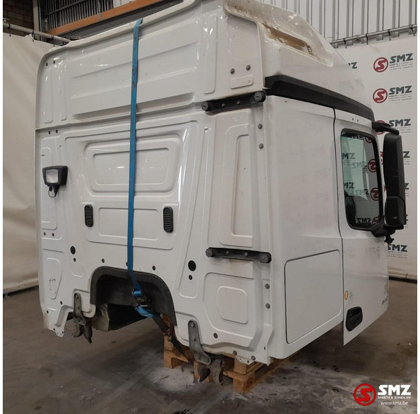 Cab and interior for Truck Mercedes-Benz Occ cabine RHD Mercedes: picture 7