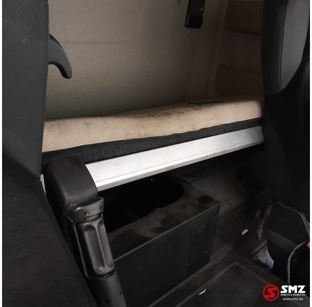 Cab and interior for Truck Mercedes-Benz Occ cabine RHD Mercedes: picture 17