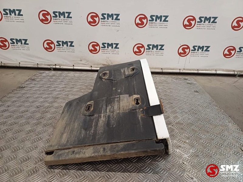 Mercedes-Benz Occ spatbord rechtsvooraan Mercedes - Body and exterior for Truck: picture 3 Mercedes-Benz Occ spatbord rechtsvooraan Mercedes - Body and exterior for Truck: picture 3