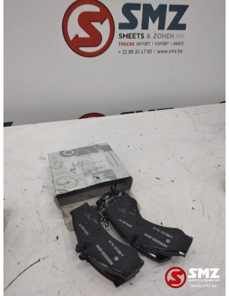 Mercedes-Benz Set remblokken mercedes sprinter w901-w905 a008420 - Brake pads for Truck: picture 1 Mercedes-Benz Set remblokken mercedes sprinter w901-w905 a008420 - Brake pads for Truck: picture 1