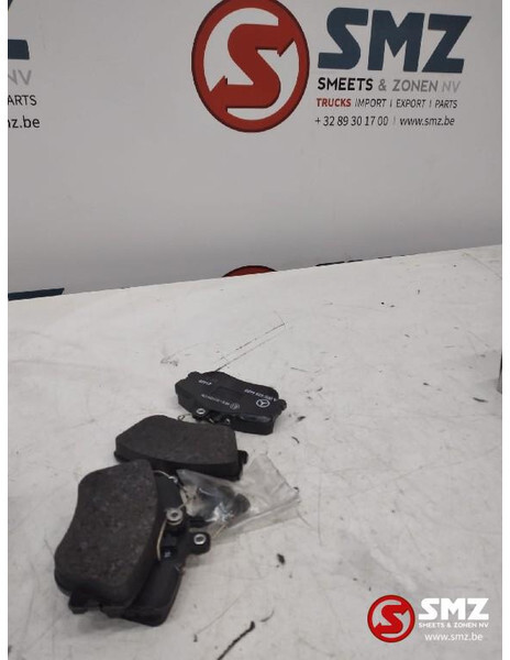 Mercedes-Benz Voorste remblokset mercedes c w202 a0054204620 - Brake pads for Truck: picture 1 Mercedes-Benz Voorste remblokset mercedes c w202 a0054204620 - Brake pads for Truck: picture 1