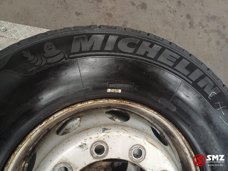 Michelin Occ vrachtwagenband 315/80R22.5 156/150K Michelin - Tire for Truck: picture 2 Michelin Occ vrachtwagenband 315/80R22.5 156/150K Michelin - Tire for Truck: picture 2