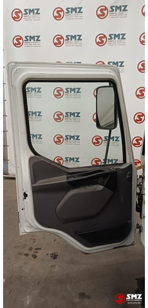 Cab and interior for Truck Renault Occ cabine Renault Premium: picture 8 Cab and interior for Truck Renault Occ cabine Renault Premium: picture 8