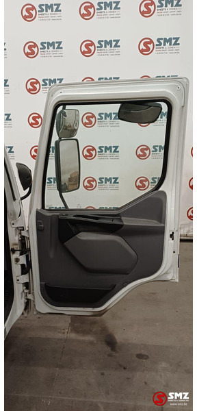 Cab and interior for Truck Renault Occ cabine Renault Premium: picture 10 Cab and interior for Truck Renault Occ cabine Renault Premium: picture 10