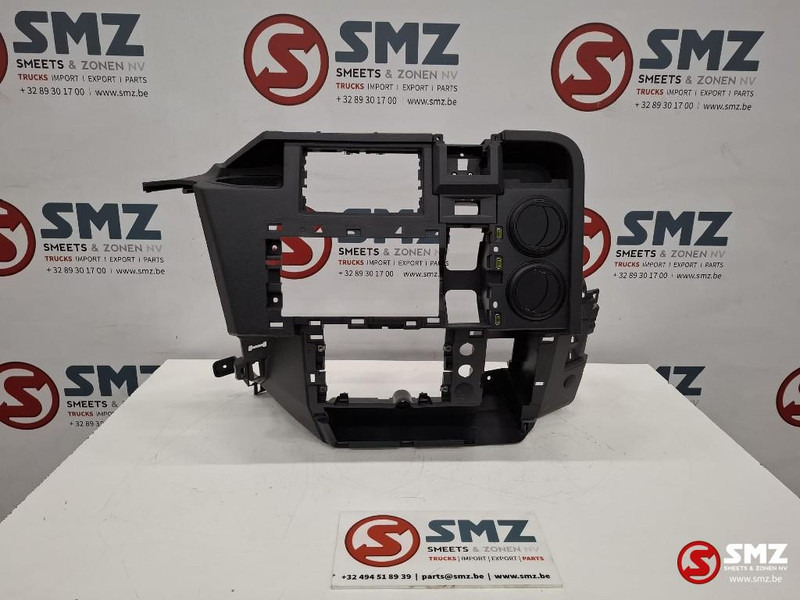 Renault Occ diverse dashborddelen Renault - Cab and interior for Truck: picture 2 Renault Occ diverse dashborddelen Renault - Cab and interior for Truck: picture 2