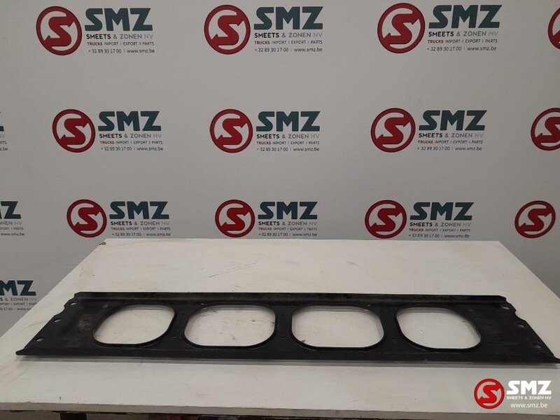 Renault Occ dwarsbalk chassis Renault T 7421825519 - Frame/ Chassis for Truck: picture 2 Renault Occ dwarsbalk chassis Renault T 7421825519 - Frame/ Chassis for Truck: picture 2