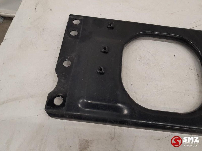 Renault Occ dwarsbalk chassis Renault T 7421825519 - Frame/ Chassis for Truck: picture 3 Renault Occ dwarsbalk chassis Renault T 7421825519 - Frame/ Chassis for Truck: picture 3