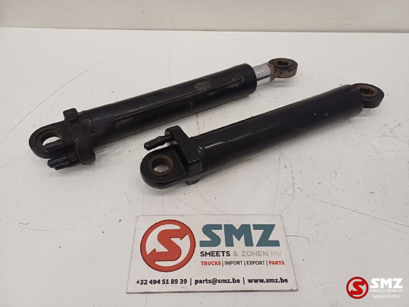 Renault Occ set cabinekantelcilinders Renault - Frame/ Chassis for Truck: picture 2 Renault Occ set cabinekantelcilinders Renault - Frame/ Chassis for Truck: picture 2