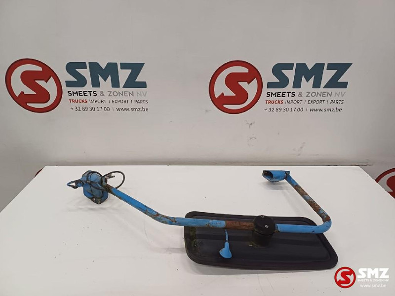 Renault Occ set spiegels + spiegelhouders Renault - Rear view mirror for Truck: picture 4 Renault Occ set spiegels + spiegelhouders Renault - Rear view mirror for Truck: picture 4