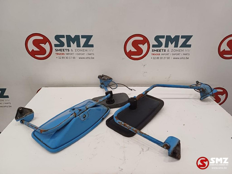 Renault Occ set spiegels + spiegelhouders Renault - Rear view mirror for Truck: picture 2 Renault Occ set spiegels + spiegelhouders Renault - Rear view mirror for Truck: picture 2