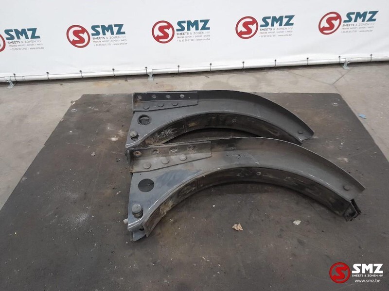 Renault Occ set tanksteunen Renault T 20721537 - Fuel processing/ Fuel delivery for Truck: picture 1 Renault Occ set tanksteunen Renault T 20721537 - Fuel processing/ Fuel delivery for Truck: picture 1