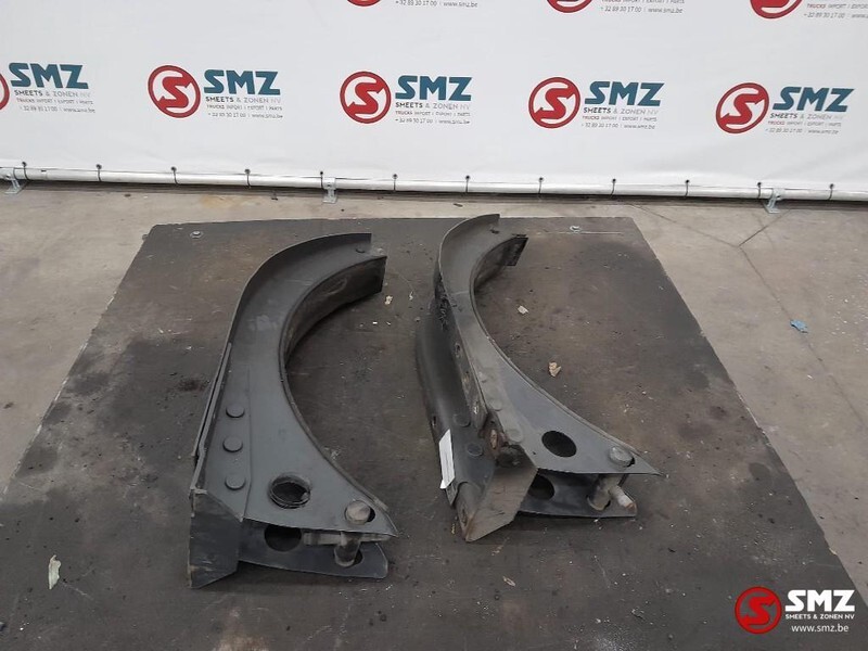 Renault Occ set tanksteunen Renault T 20721537 - Fuel processing/ Fuel delivery for Truck: picture 2 Renault Occ set tanksteunen Renault T 20721537 - Fuel processing/ Fuel delivery for Truck: picture 2