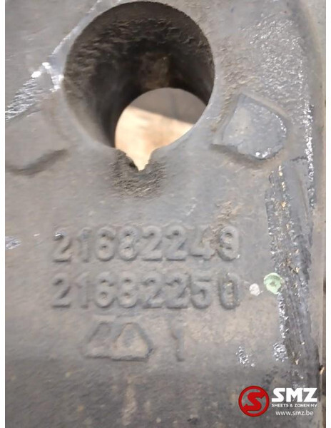 Renault Occ set veersteunen + armen Renault T 21682249 216 - Steering for Truck: picture 3 Renault Occ set veersteunen + armen Renault T 21682249 216 - Steering for Truck: picture 3