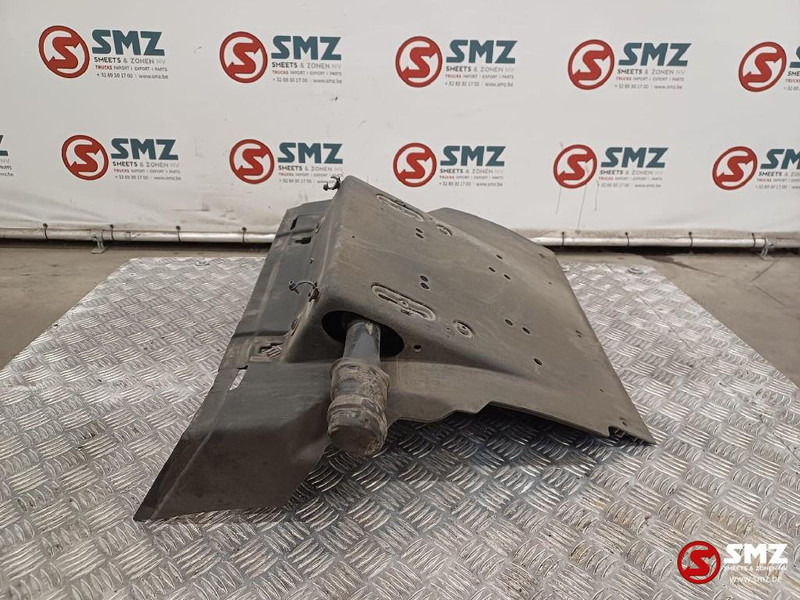 Renault Occ spatbord rechts Renault - Body and exterior for Truck: picture 3 Renault Occ spatbord rechts Renault - Body and exterior for Truck: picture 3