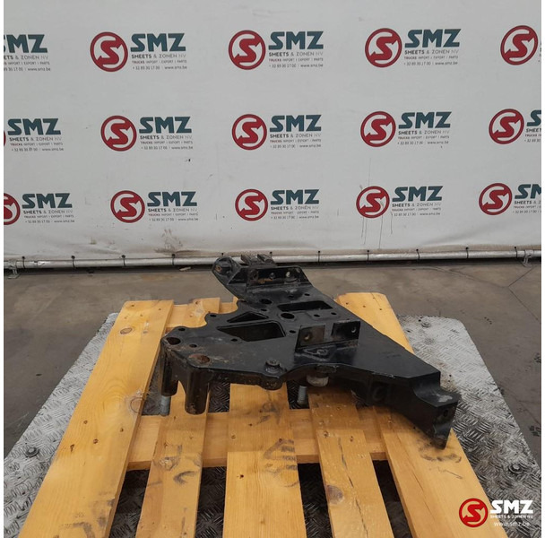 Renault Occ voorbumperbeugel rechts Renault - Frame/ Chassis for Truck: picture 3 Renault Occ voorbumperbeugel rechts Renault - Frame/ Chassis for Truck: picture 3