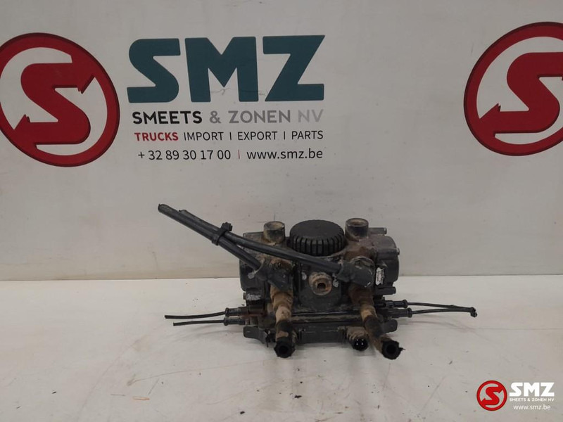 Iveco Occ EBS achterasmodulator Iveco - Spare parts for Truck: picture 1 Iveco Occ EBS achterasmodulator Iveco - Spare parts for Truck: picture 1