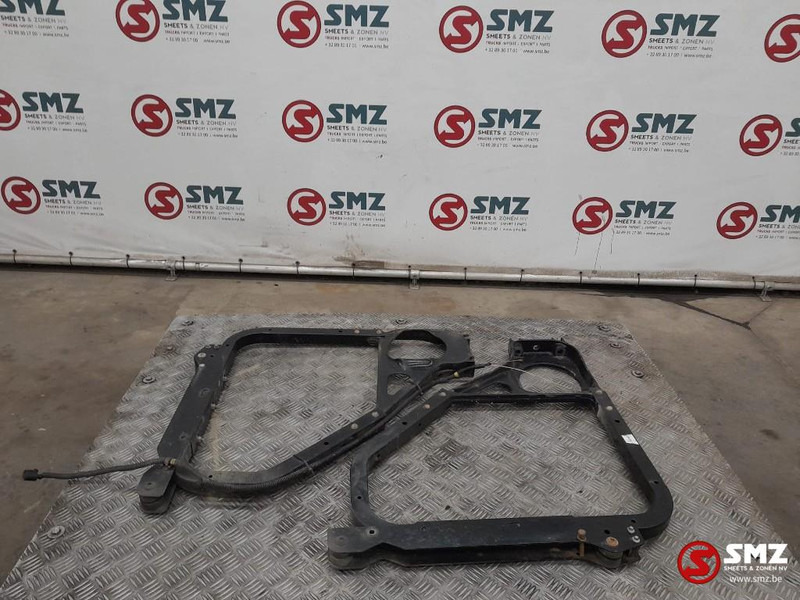 Volvo Occ 2 sideskirtbeugels Volvo - Frame/ Chassis for Truck: picture 1 Volvo Occ 2 sideskirtbeugels Volvo - Frame/ Chassis for Truck: picture 1