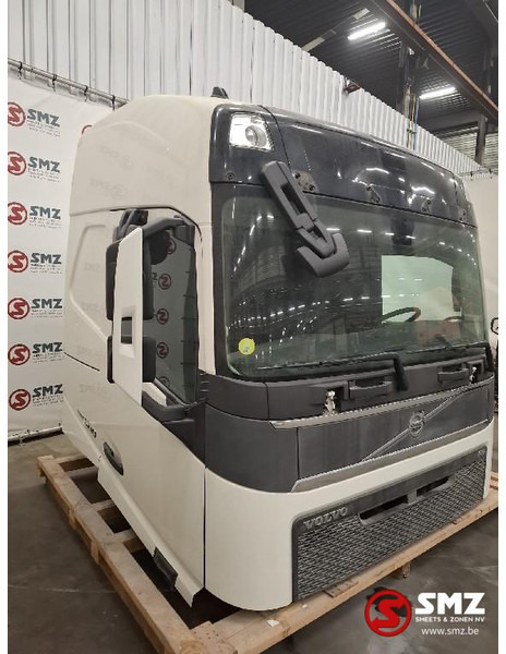 Cab and interior for Truck Volvo Occ cabine compleet Volvo FH4: picture 1