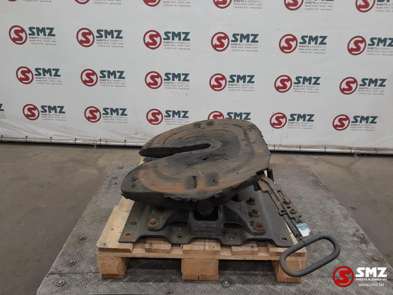 Jost Occ koppelschotel JSK40 + montageplaat JOST - Fifth wheel coupling for Truck: picture 3 Jost Occ koppelschotel JSK40 + montageplaat JOST - Fifth wheel coupling for Truck: picture 3