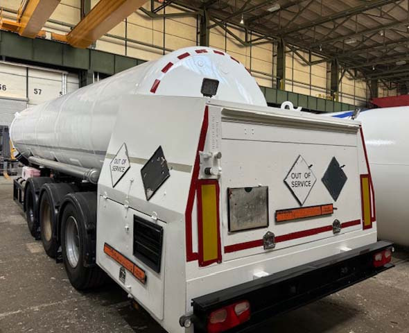 CRYOLOR Gas tank semi-trailer cryogenic used for nitrogen, argon, oxygen, LIN, LOX, LAR. - Tanker semi-trailer: picture 4 CRYOLOR Gas tank semi-trailer cryogenic used for nitrogen, argon, oxygen, LIN, LOX, LAR. - Tanker semi-trailer: picture 4