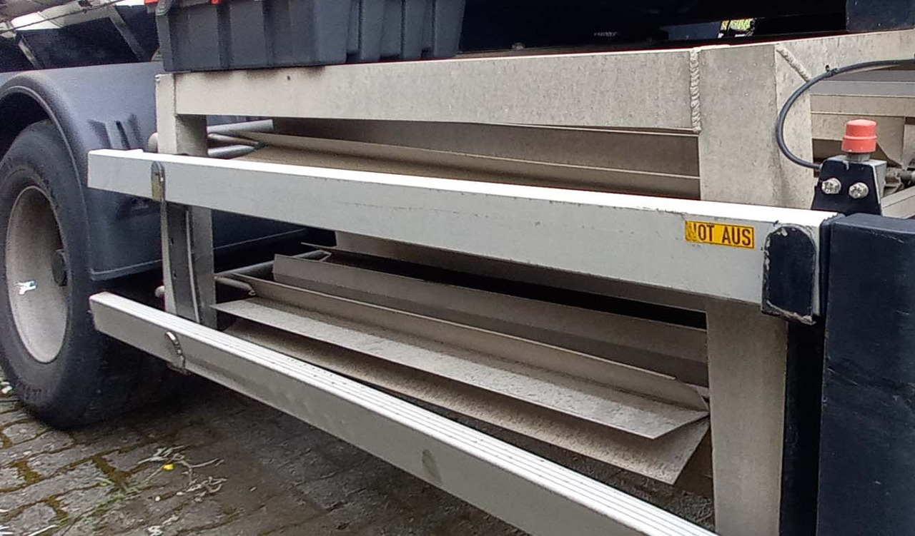 GOFA Gas tank semi-trailer cryogenic used for nitrogen, argon, oxygen, LIN, LOX, LAR - Tanker semi-trailer: picture 5 GOFA Gas tank semi-trailer cryogenic used for nitrogen, argon, oxygen, LIN, LOX, LAR - Tanker semi-trailer: picture 5