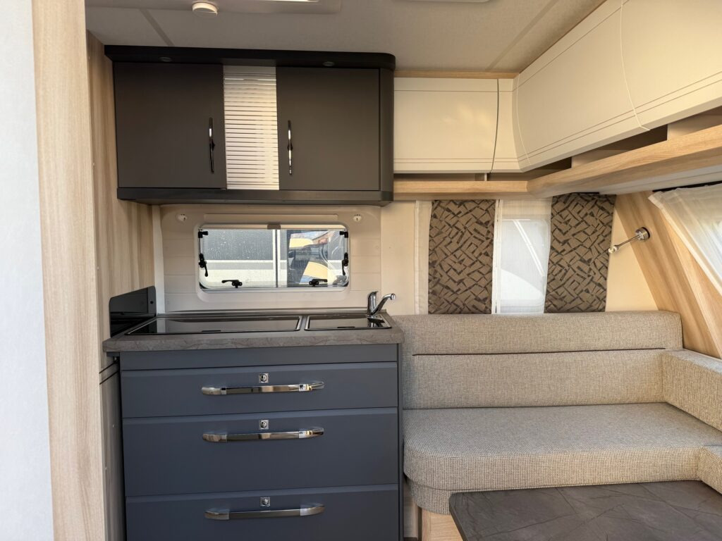 HOBBY DE LUXE 495 WFB 2025 - Caravan: picture 5 HOBBY DE LUXE 495 WFB 2025 - Caravan: picture 5