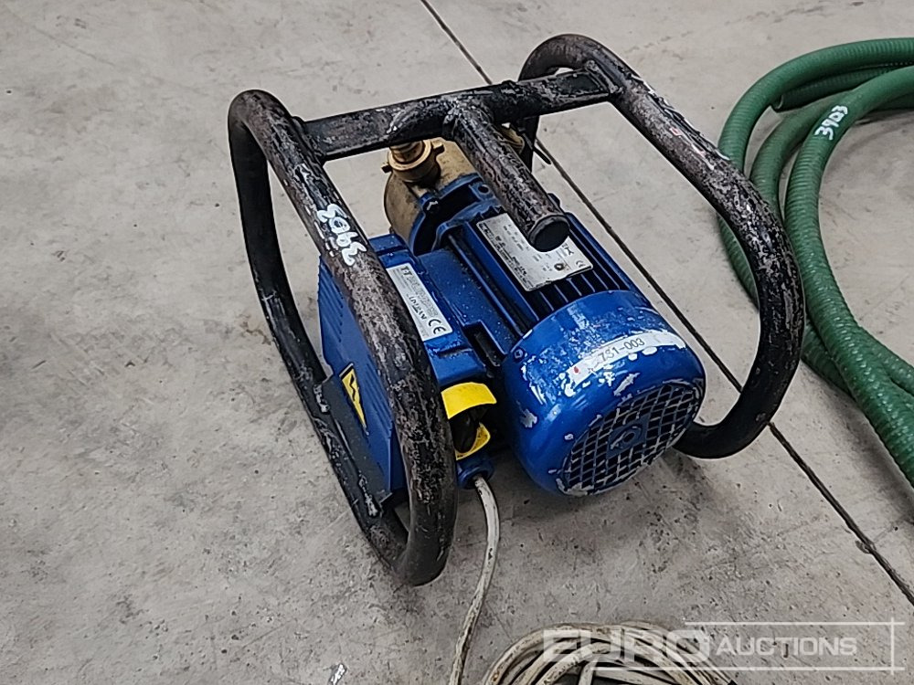110 Volt Transfer Pump, Hoses - Construction equipment: picture 5 110 Volt Transfer Pump, Hoses - Construction equipment: picture 5