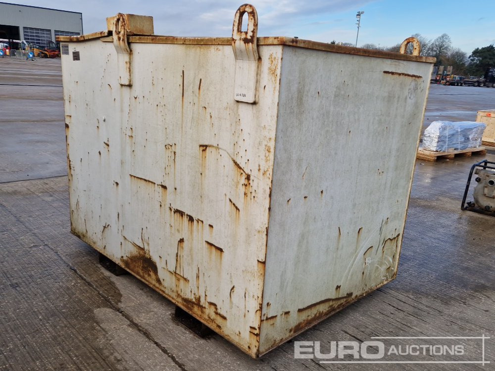 1800 Litre Static Bunded Fuel Bowser, Manual Pump - Storage tank: picture 3 1800 Litre Static Bunded Fuel Bowser, Manual Pump - Storage tank: picture 3