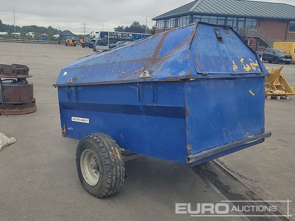2000 Litre Single Axle Bunded Fuel Bowser - Storage tank: picture 3 2000 Litre Single Axle Bunded Fuel Bowser - Storage tank: picture 3