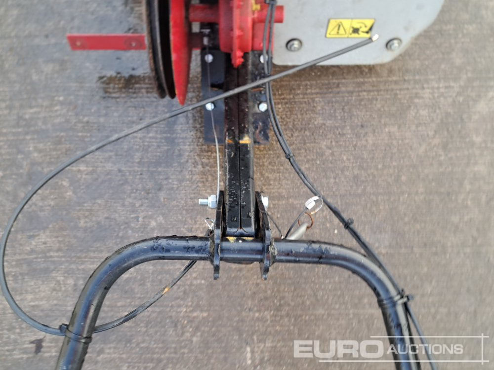 Construction equipment 2001 Tracmaster C2000 Petrol Rotovator, Honda Engine, (Spares): picture 23 Construction equipment 2001 Tracmaster C2000 Petrol Rotovator, Honda Engine, (Spares): picture 23