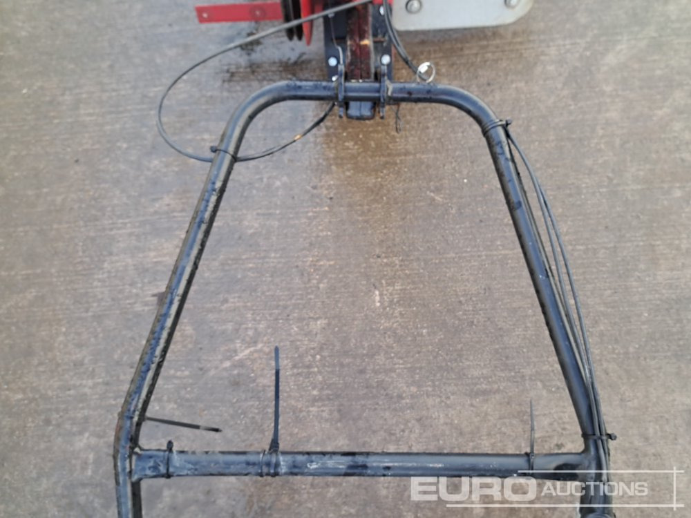 Construction equipment 2001 Tracmaster C2000 Petrol Rotovator, Honda Engine, (Spares): picture 24 Construction equipment 2001 Tracmaster C2000 Petrol Rotovator, Honda Engine, (Spares): picture 24