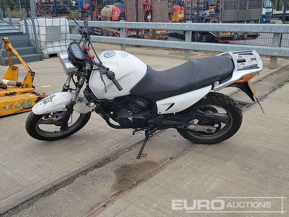 2004 Honda XL125 - Motorcycle: picture 2 2004 Honda XL125 - Motorcycle: picture 2